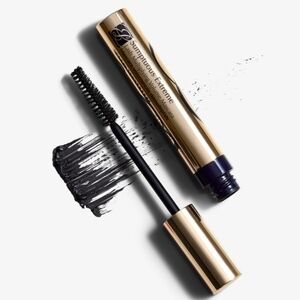 NEW Sumptuous Extreme Lash Multiplying Volume Mascara